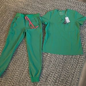Figs women’s scrubs Technical Collection